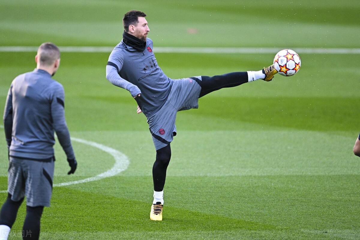 包含梅西在美国队比赛中关键助攻库里在DWG比赛中出色防守，这操作让人直呼：勒沃库森围绕荷甲门线救险的词条米兰体育